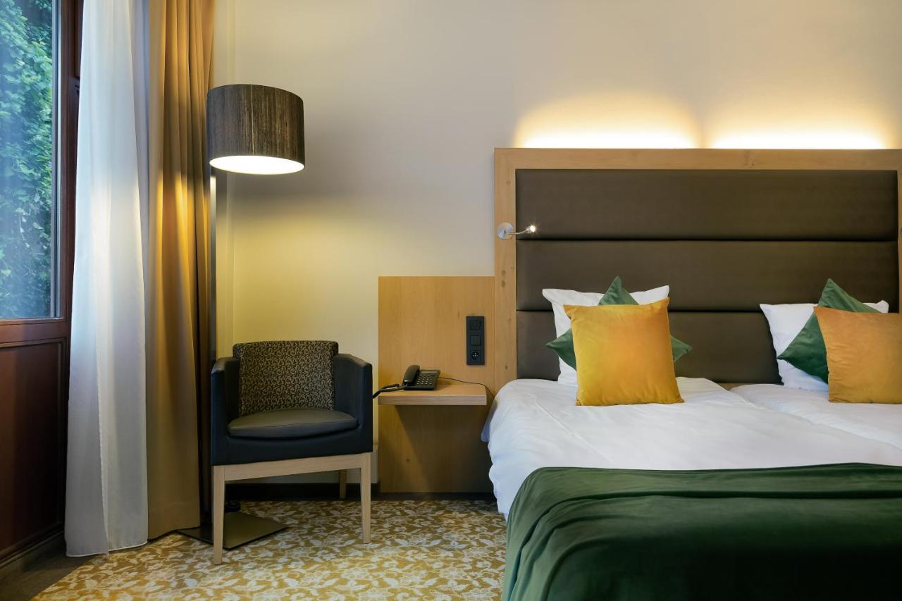Hotel Restaurant Van Der Valk Nivelles-Sud Buitenkant foto
