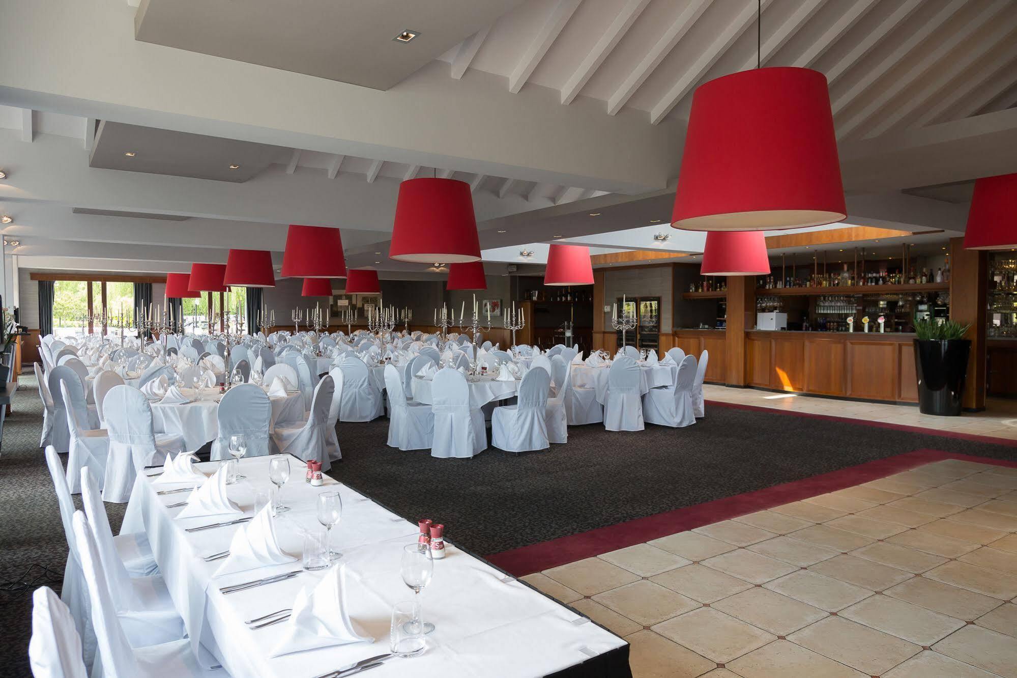 Hotel Restaurant Van Der Valk Nivelles-Sud Buitenkant foto