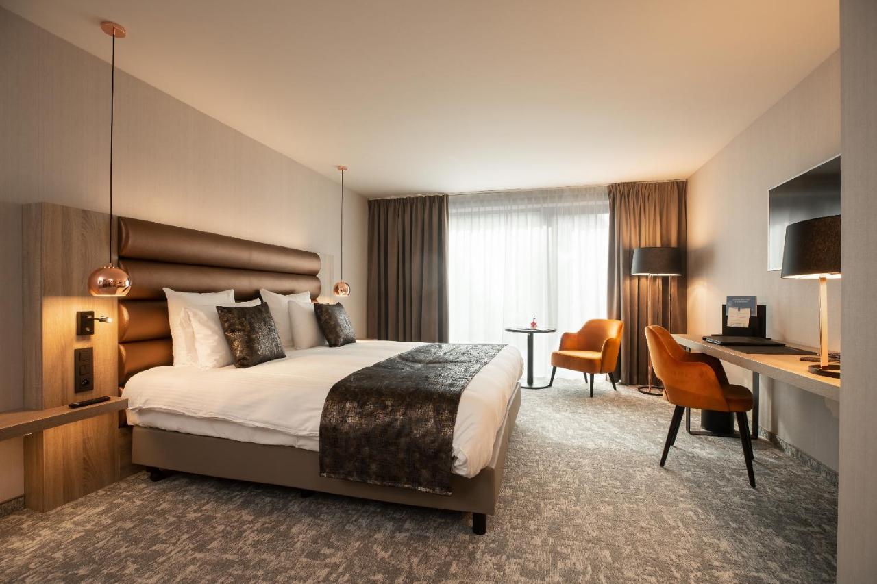 Hotel Restaurant Van Der Valk Nivelles-Sud Buitenkant foto
