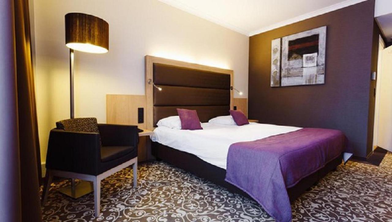 Hotel Restaurant Van Der Valk Nivelles-Sud Buitenkant foto
